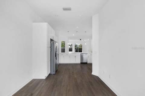 14331 Dulcimer Court, Orlando FL - photo 9 of 43
