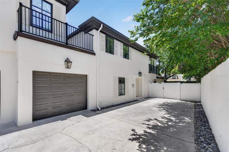 3 bedroom Townhouse at 1265 Arlington Pl, Virginia Hgts Rep, Winter Park — photo 3