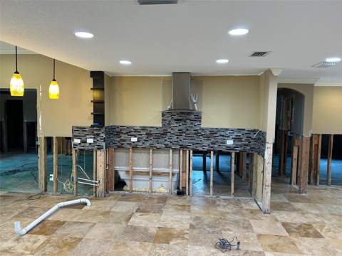 833 Lantana Avenue, Clearwater Beach FL - photo 19 of 38
