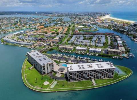 1 Key Capri #406W, gated community for sale in St. Petersburg