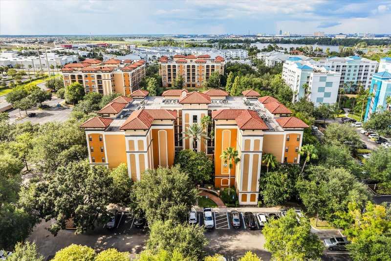 3 bedroom Condo - Hotel at 12539 Floridays Resort Drive #112D, Floridays Orlando Residence Ph III, Orlando — photo 1