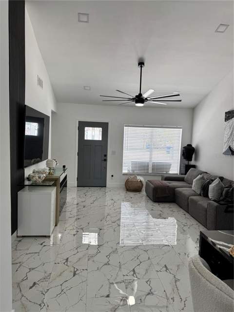 10114 Briarwick Court, Tampa FL - photo 6 of 42