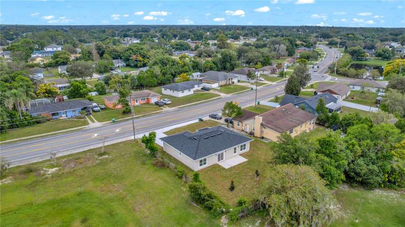4 bedroom Single Family Residence at 1098 Fort Smith Blvd, Deltona Lakes Un Thirteen, Deltona — photo 5