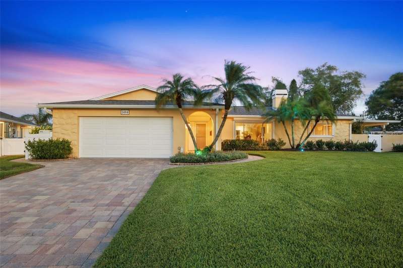 3 bedroom Single Family Residence at 1484 47th Avenue, Waterway Estates Sec 2, St Petersburg — photo 2