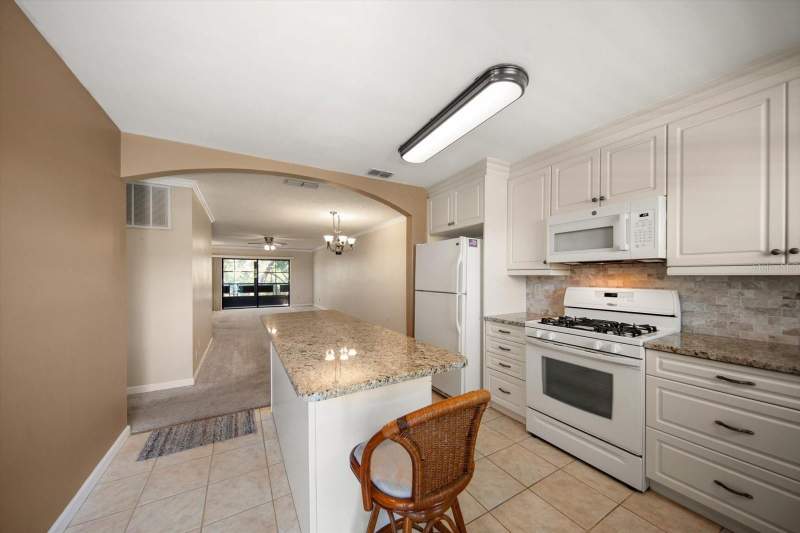 2 bedroom Condominium at 5970 80th Street #411, Terrace Park Of Five Towns, St Petersburg — photo 5