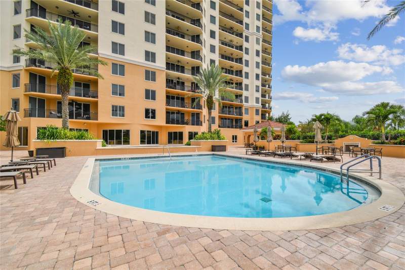 3 bedroom Condominium at 5823 Bowen Daniel Drive #1103, Castillo At Westshore Yacht Cl, Tampa — photo 5