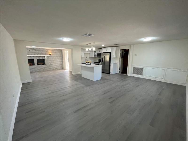 3 bedroom Single Family Residence at 3314 Columbus Drive, Beacon Square, Holiday — photo 3