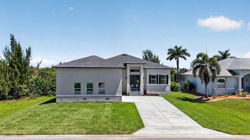 4 bedroom Single Family Residence at 15809 Melport Circle, Port Charlotte Sub Sec 93, Port Charlotte — photo 3
