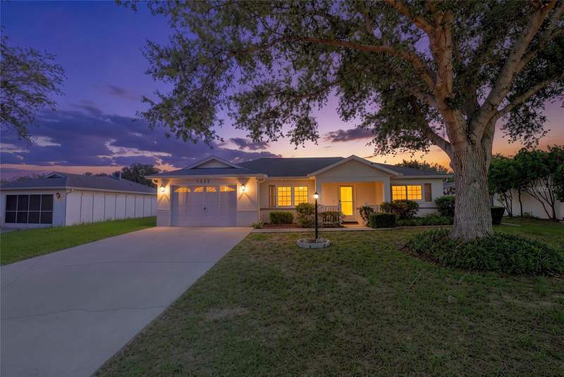 2 bedroom Single Family Residence at 9685 SW 97th Street, On Top World, Ocala — photo 2