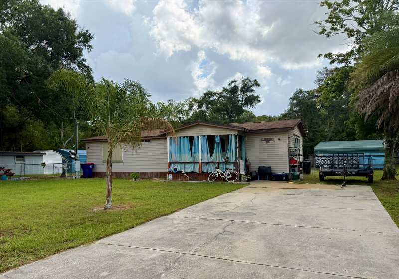 3 bedroom Manufactured Home at 11330 Sage Avenue, Griffin Park, New Port Richey — photo 1