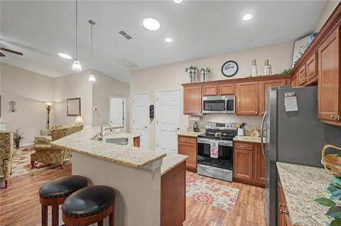 6783 Basswood Circle, Zephyrhills FL - photo 13 of 34
