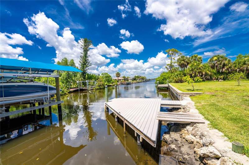 3 bedroom Single Family Residence at 5105 Ackley Terrace, Port Charlotte Sec 054, Port Charlotte — photo 4