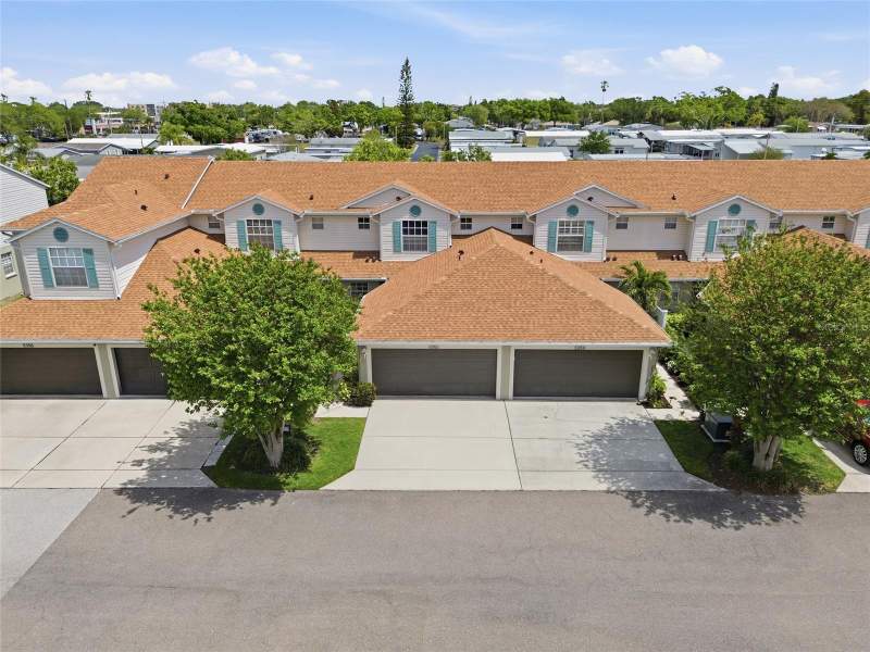 Heritage Oaks Townhomes