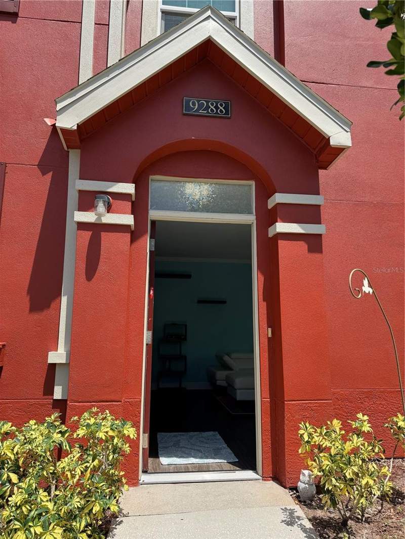 1 bedroom Condominium at 9288 Lake Chase Island Way, Lake Chase Condo, Tampa — photo 3