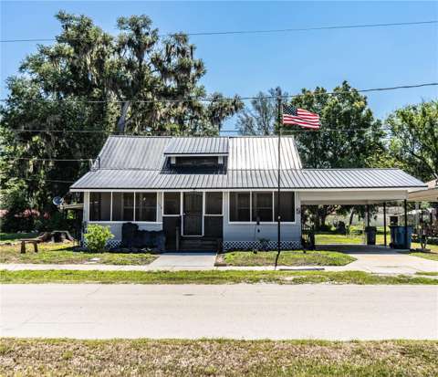 113 SE Pine Avenue, home for sale in Fort Meade 33841