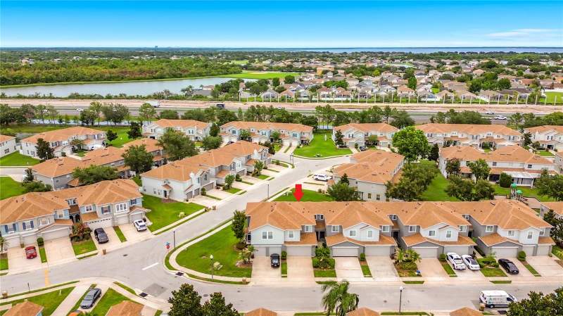 3 bedroom Townhouse at 1009 CHALCEDONY STREET, AMBER POINTE UNIT 2, KISSIMMEE — photo 2