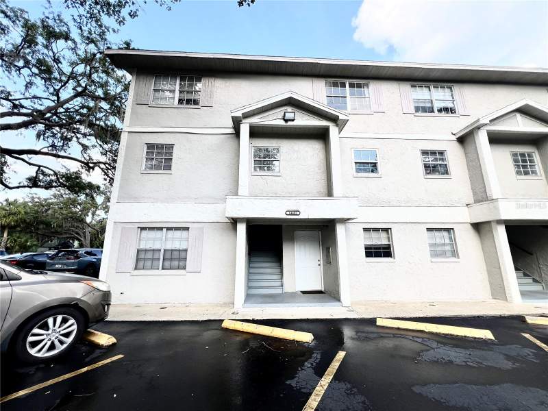 Bavarian VillageCondos for Sale in Tampa, FL