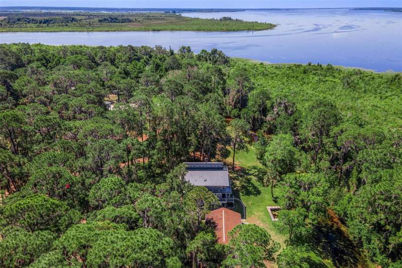 4 bedroom Single Family Residence at 7373 Circle Drive, Big Pine Island Sub, Lady Lake — photo 2