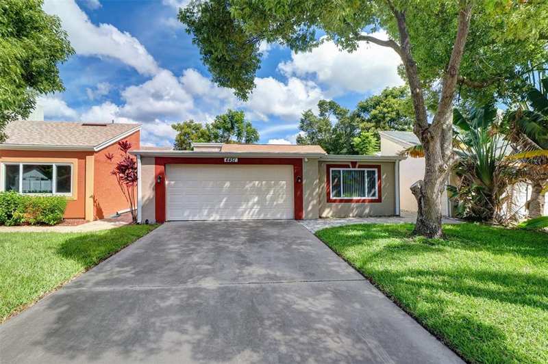 2 bedroom Single Family Residence at 4451 Tidal Pond Road, Beacon Lakes North Bay Village, New Port Richey — photo 1