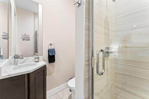 4910 W McElroy Avenue #6, Tampa FL - photo 16 of 44
