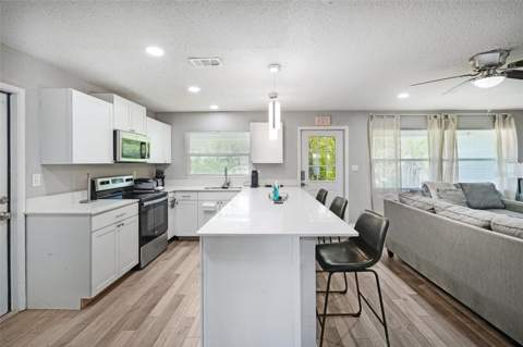 520 Fairfax Lane, Apollo Beach FL - photo 6 of 6