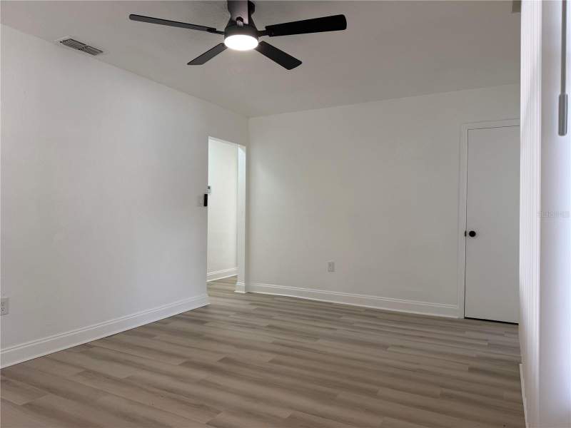 3 bedroom Single Family Residence at 1705 E Bird Street, Hendry & Knights Add To, Tampa — photo 2