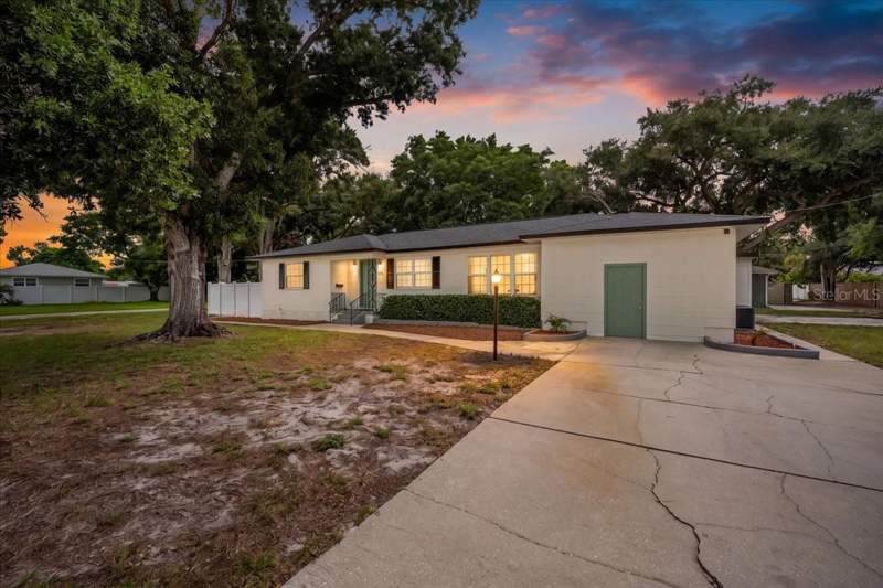 3 bedroom Single Family Residence at 125 61st Street, Lake Pasadena Dev, St Petersburg — photo 2