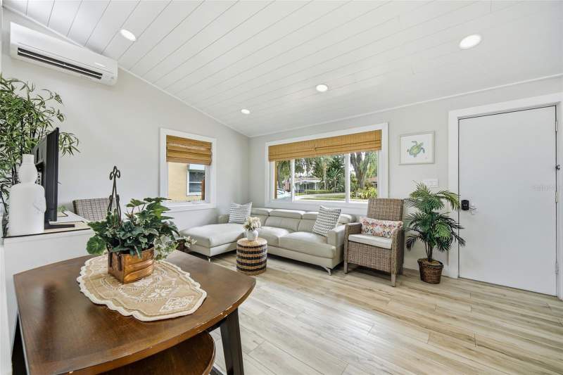 2 bedroom Single Family Residence at 5837 Tennessee Avenue, New Port Richey City, New Port Richey — photo 5