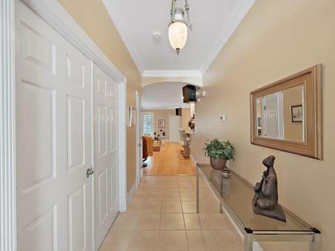 8609 Alexandra Arbor Lane, Temple Terrace FL - photo 8 of 47