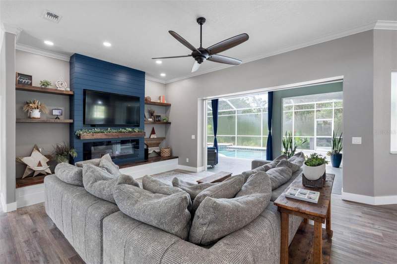 5 bedroom Single Family Residence at 1079 Riverside Ridge Road, Riverside, Tarpon Springs — photo 2