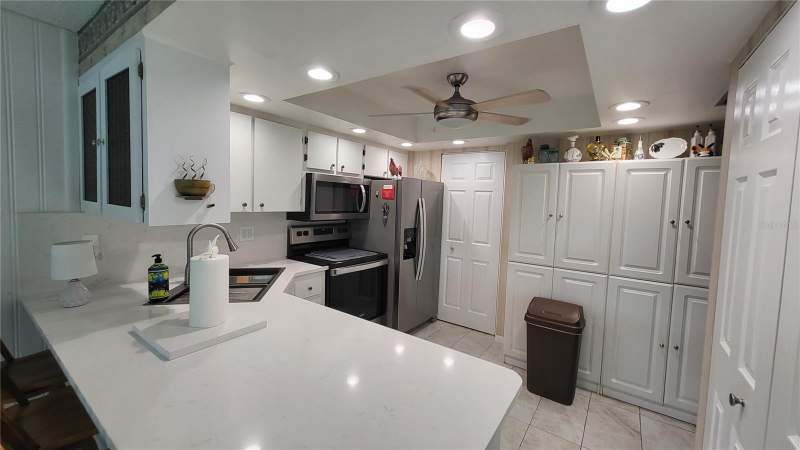 2 bedroom Condominium at 225 Country Club Drive #C225, Penthouse Greens, Largo — photo 4