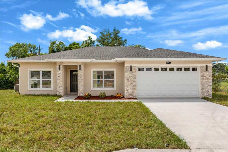 4 bedroom Single Family Residence at 1098 Fort Smith Blvd, Deltona Lakes Un Thirteen, Deltona — photo 1