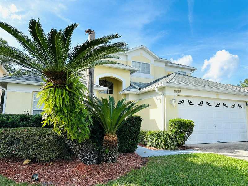 5 bedroom Single Family Residence at 1049 Lake Berkley Drive, Lake Berkley Resort Ph 2, Kissimmee — photo 1