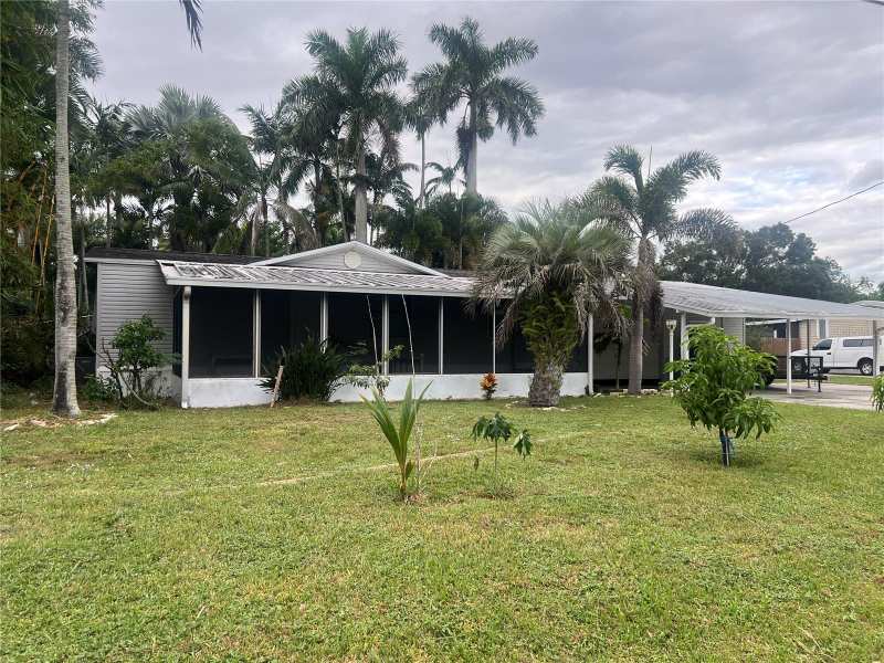 3 bedroom Manufactured Home at 2833 SE 18th Terrace, Taylor Creek Isles Unit Vii, Okeechobee — photo 1