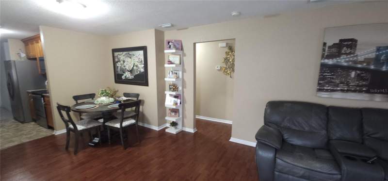 7 bedroom Single Family Residence at 4814 Bonita Vista Drive, Golfwood Estates Unit 12, Tampa — photo 3
