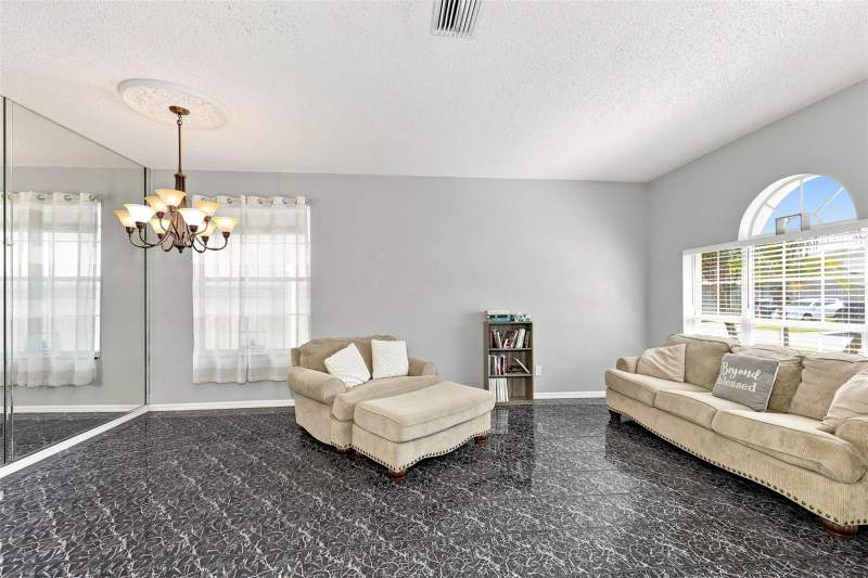 3 bedroom Single Family Residence at 514 Greg Street, Brentwood Hills Tr A Unit 2, Valrico — photo 5