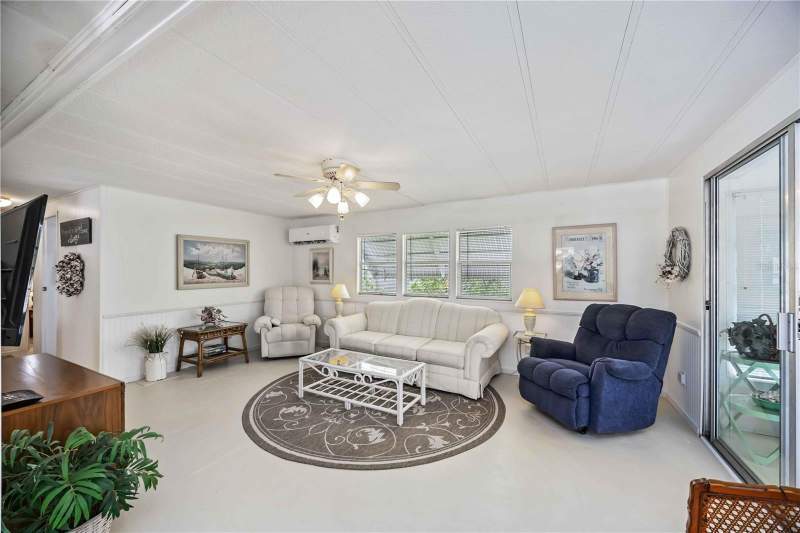 2 bedroom Mobile Home at 10303 Burnt Store Road #221, Eagle Point Mhp, Punta Gorda — photo 5