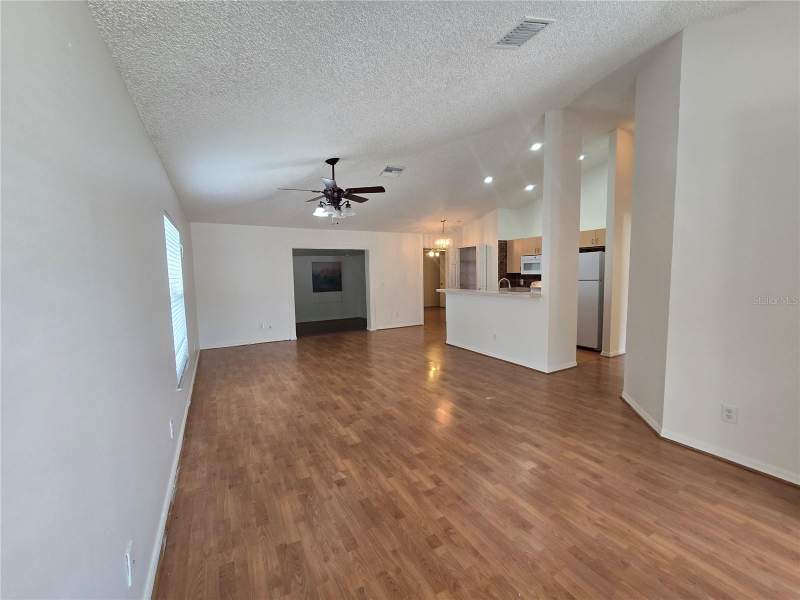 4 bedroom Single Family Residence at 1926 29th Avenue, Pine City Sub Rep, St Petersburg — photo 5