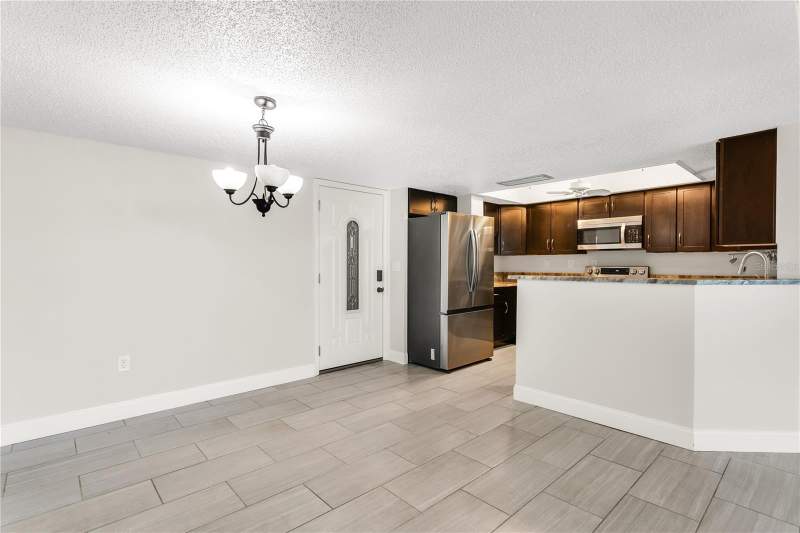 2 bedroom Condominium at 450 Treasure Island Causeway #104, Treasure Island Tennis & Yacht Club, Treasure Island — photo 5