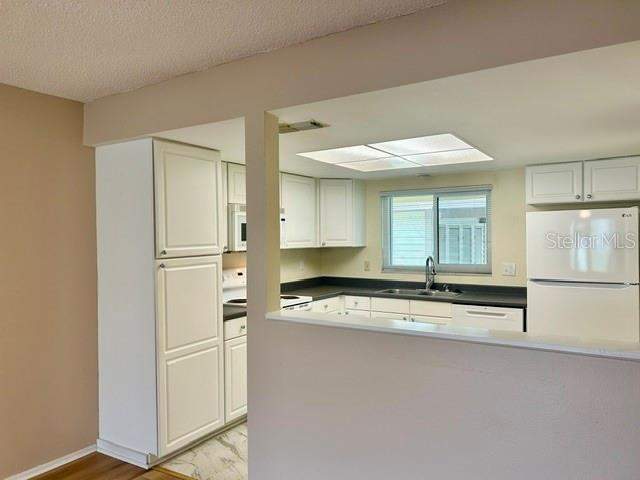 2 bedroom Villa at 2506 Oakleaf Lane #25B, Village On The Green, Clearwater — photo 4