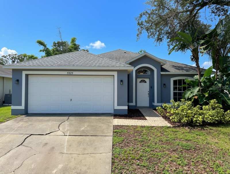 3 bedroom Single Family Residence at 5325 Watson Road, Random Oaks Ph 2 Unit 2, Riverview — photo 1