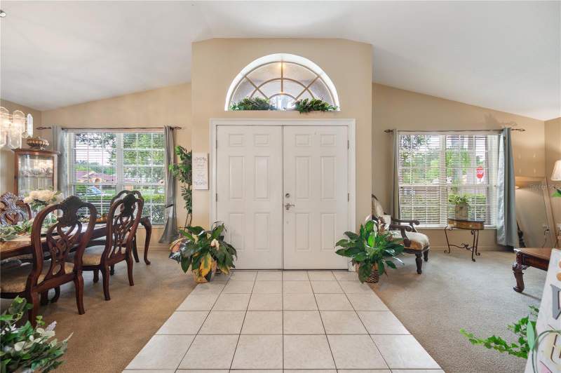 4 bedroom Single Family Residence at 101 Kiana Drive, Hickory Lakes Ph 1, Brandon — photo 5