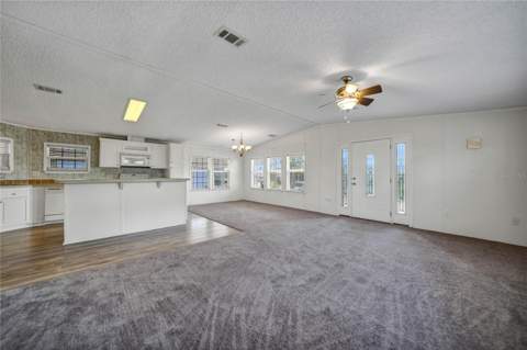 2100 Kings Hwy #206, Port Charlotte FL - photo 10 of 28