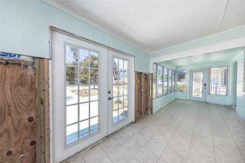 875 Bruce Avenue, Clearwater FL - photo 7 of 34