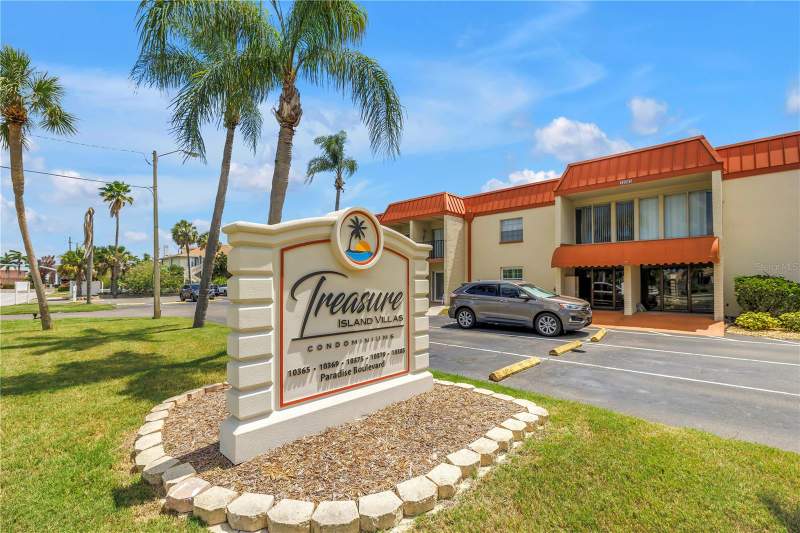 2 bedroom Condominium at 10375 Paradise Boulevard #51, Treasure Island Villas Condo, Treasure Island — photo 2