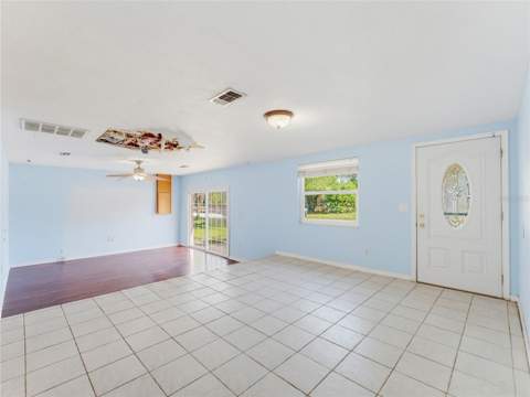 1116 E Oakwood Street, Tarpon Springs FL - photo 12 of 68