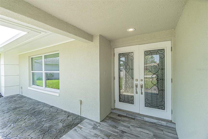 3 bedroom Single Family Residence at 1125 Fernwood Drive, Forest Hills, Holiday — photo 4