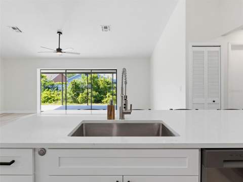 8452 Yearling Lane, New Port Richey FL - photo 15 of 41