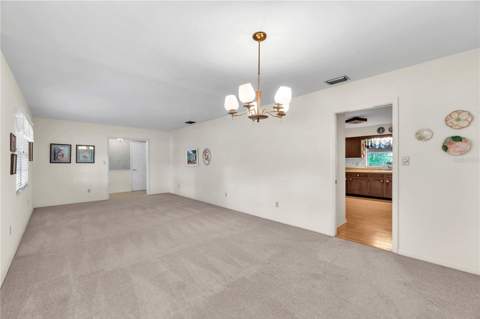 110 Ashbrook Drive, Brandon FL - photo 18 of 39