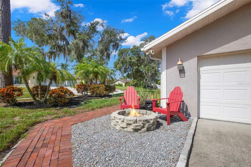 3 bedroom Single Family Residence at 1419 Indian Trail, Indian Trails, Palm Harbor — photo 5